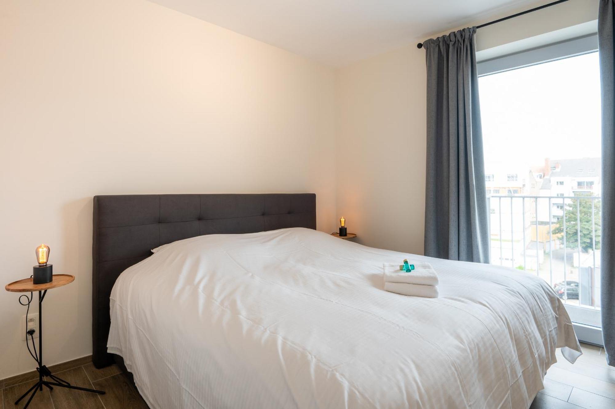 Wonderful New Apartment Close To The Beach Остенде Екстериор снимка
